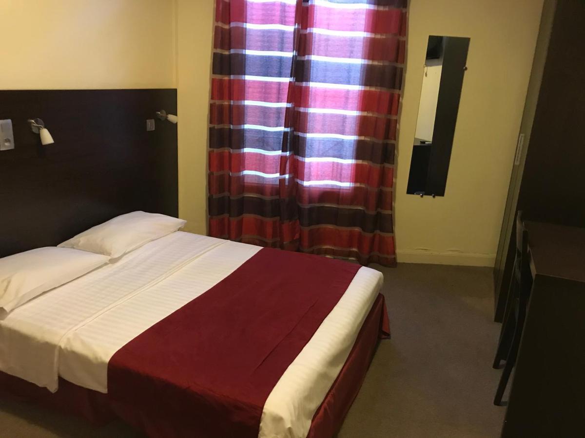 ז'ואן-לה-פינס Hotel Savoy מראה חיצוני תמונה