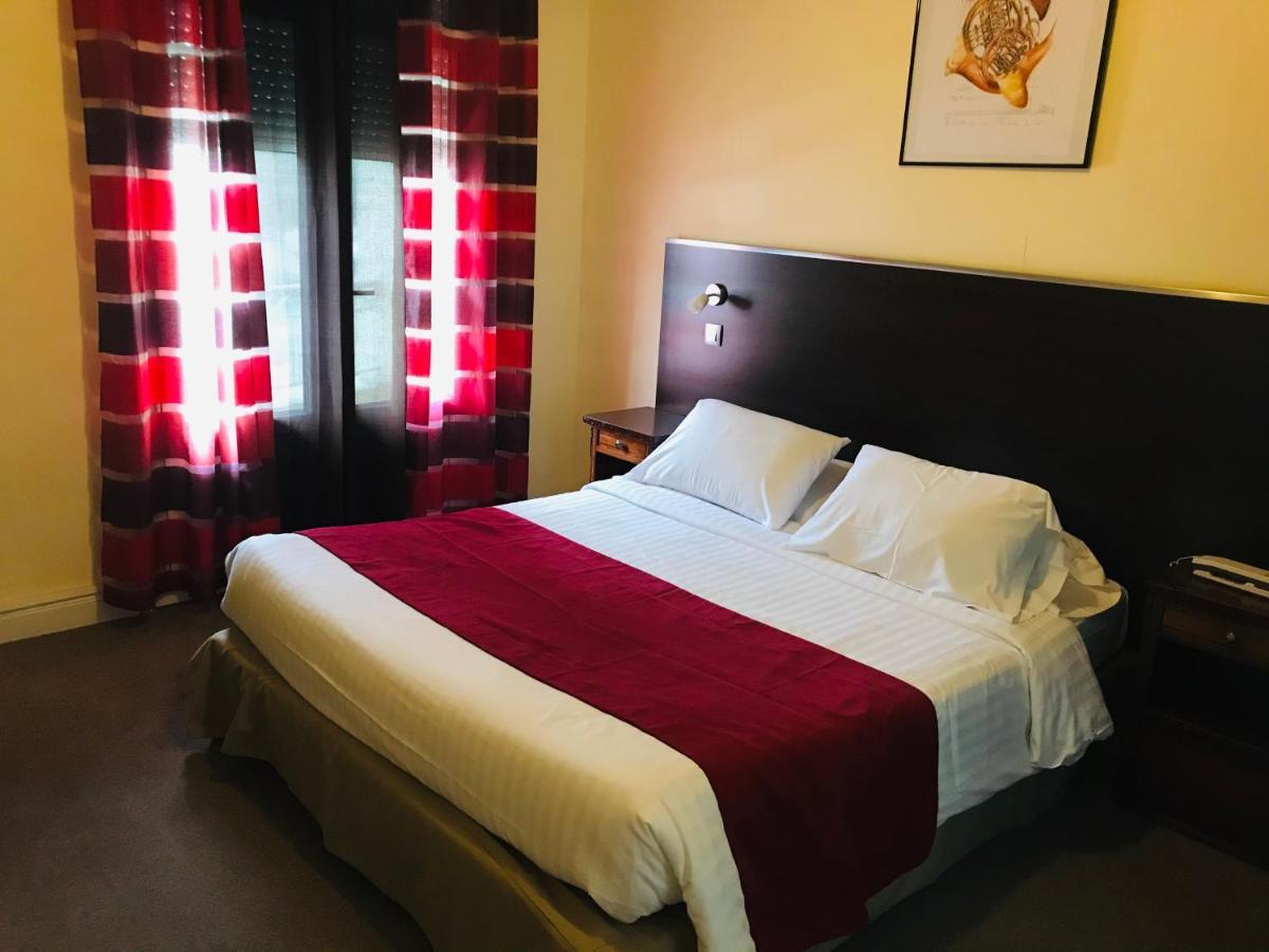 ז'ואן-לה-פינס Hotel Savoy מראה חיצוני תמונה