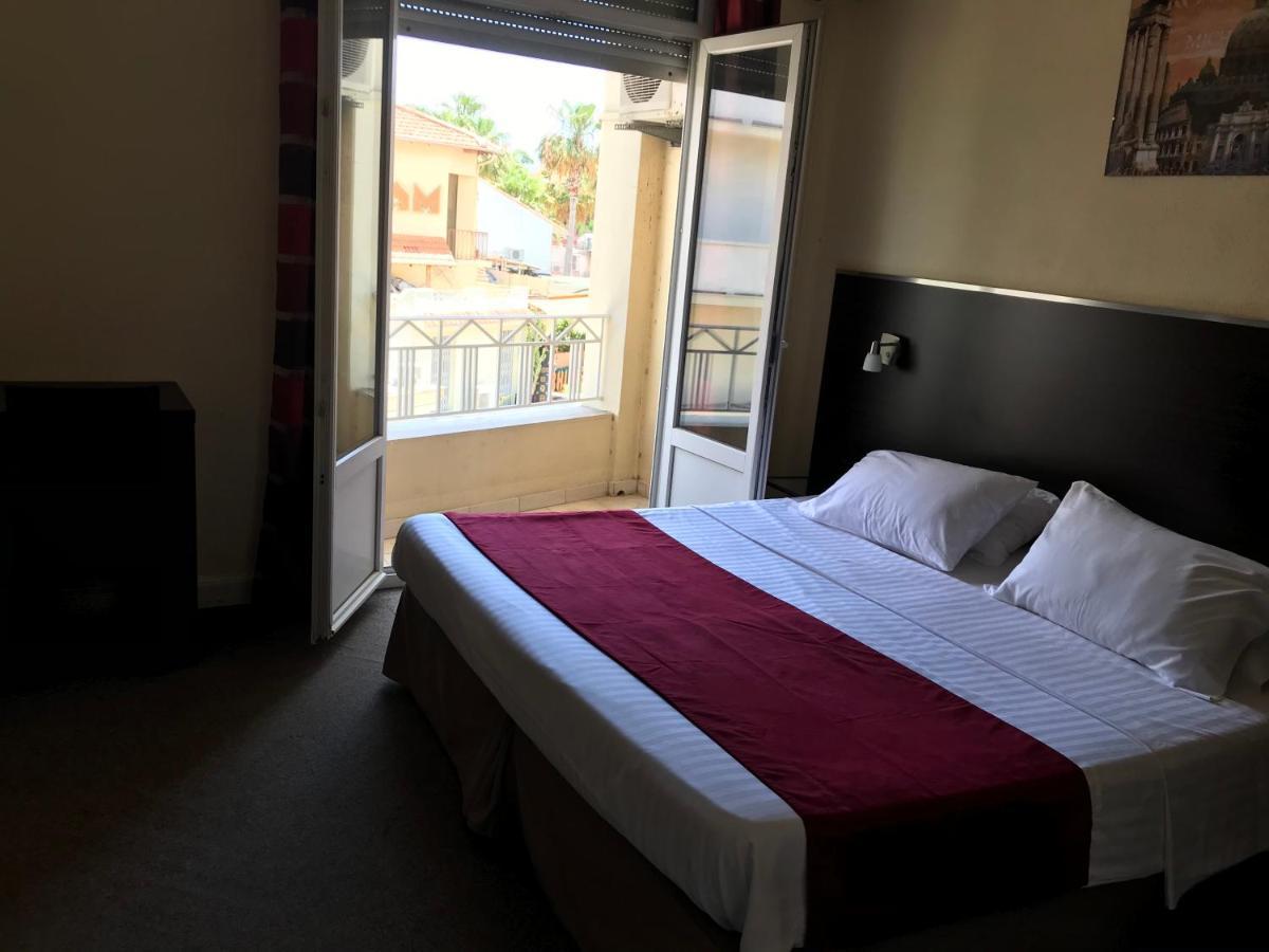 ז'ואן-לה-פינס Hotel Savoy מראה חיצוני תמונה