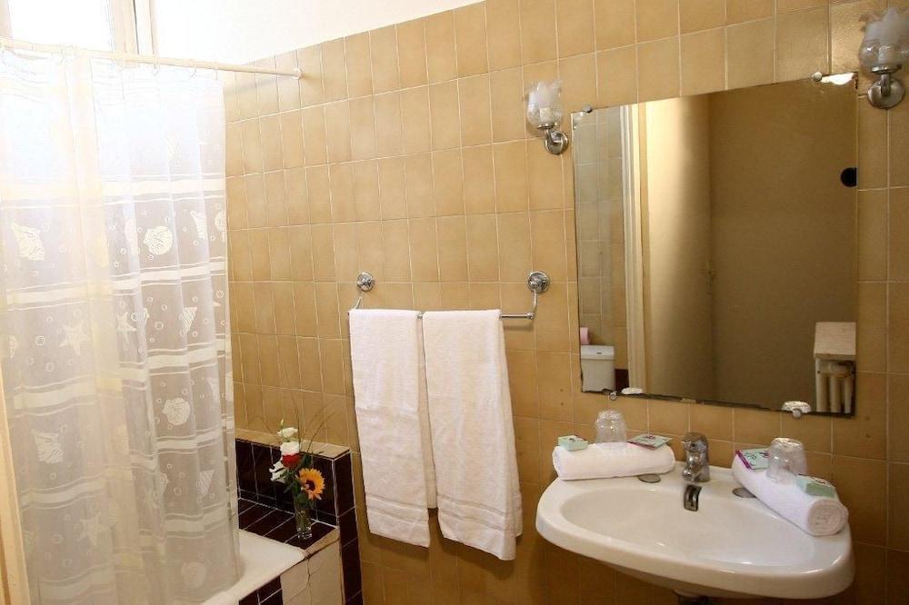ז'ואן-לה-פינס Hotel Savoy מראה חיצוני תמונה
