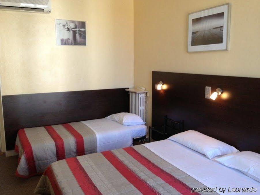ז'ואן-לה-פינס Hotel Savoy מראה חיצוני תמונה